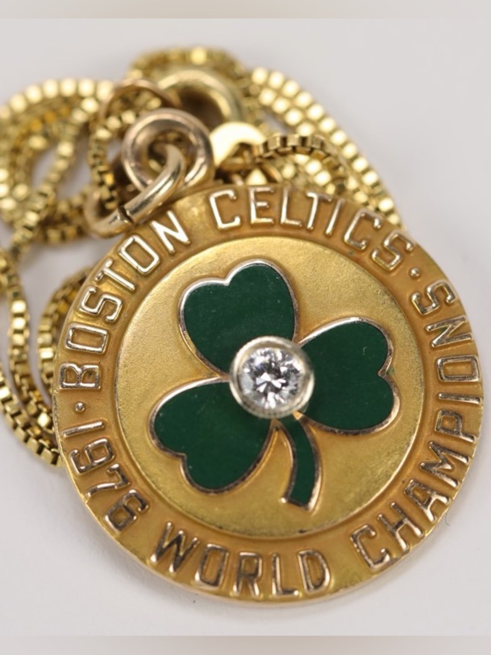 10k Boston Celtics 1976 world champions pendant
